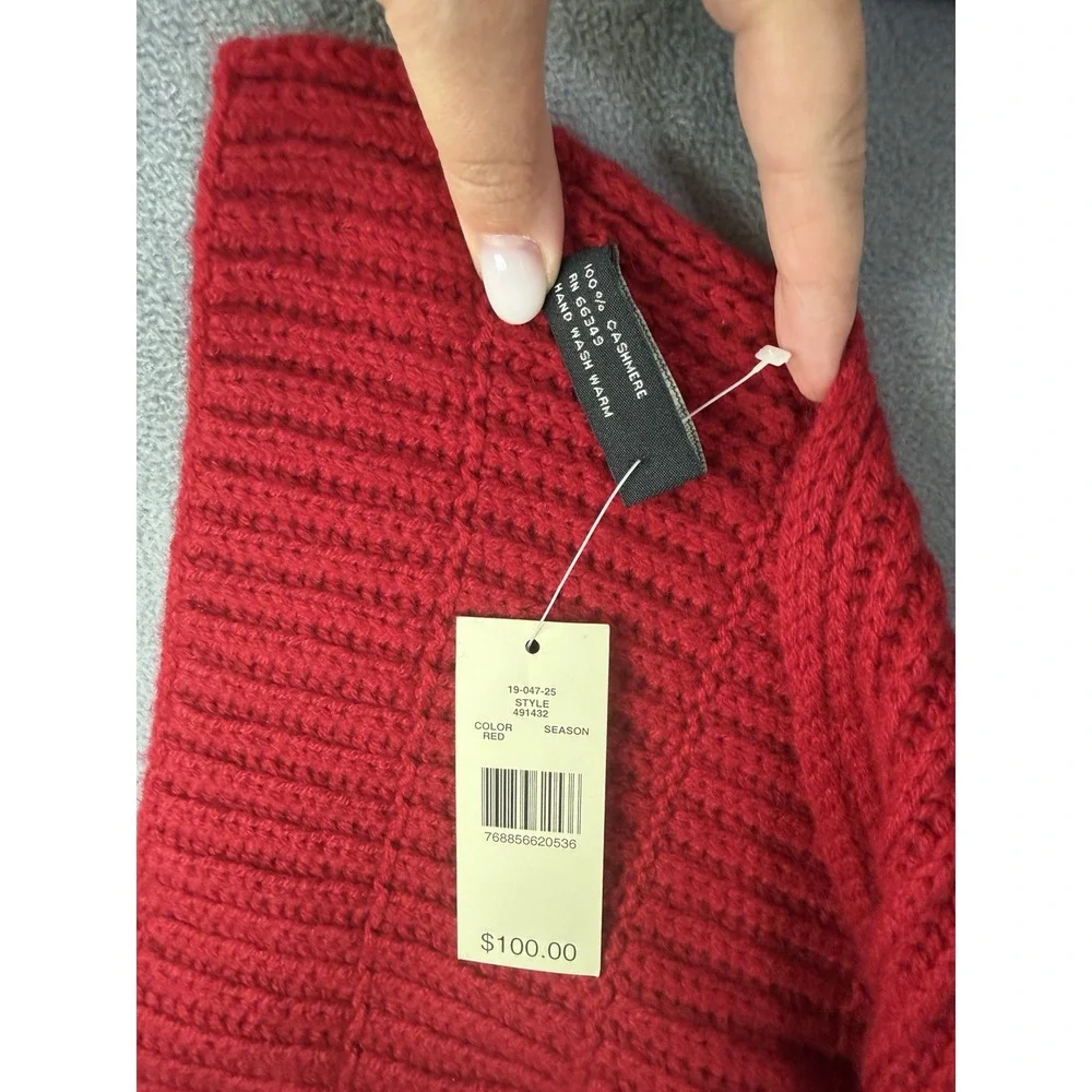 Valerie Stevens Women's 100% Cashmere Scarf Red Holidays Winter NWT